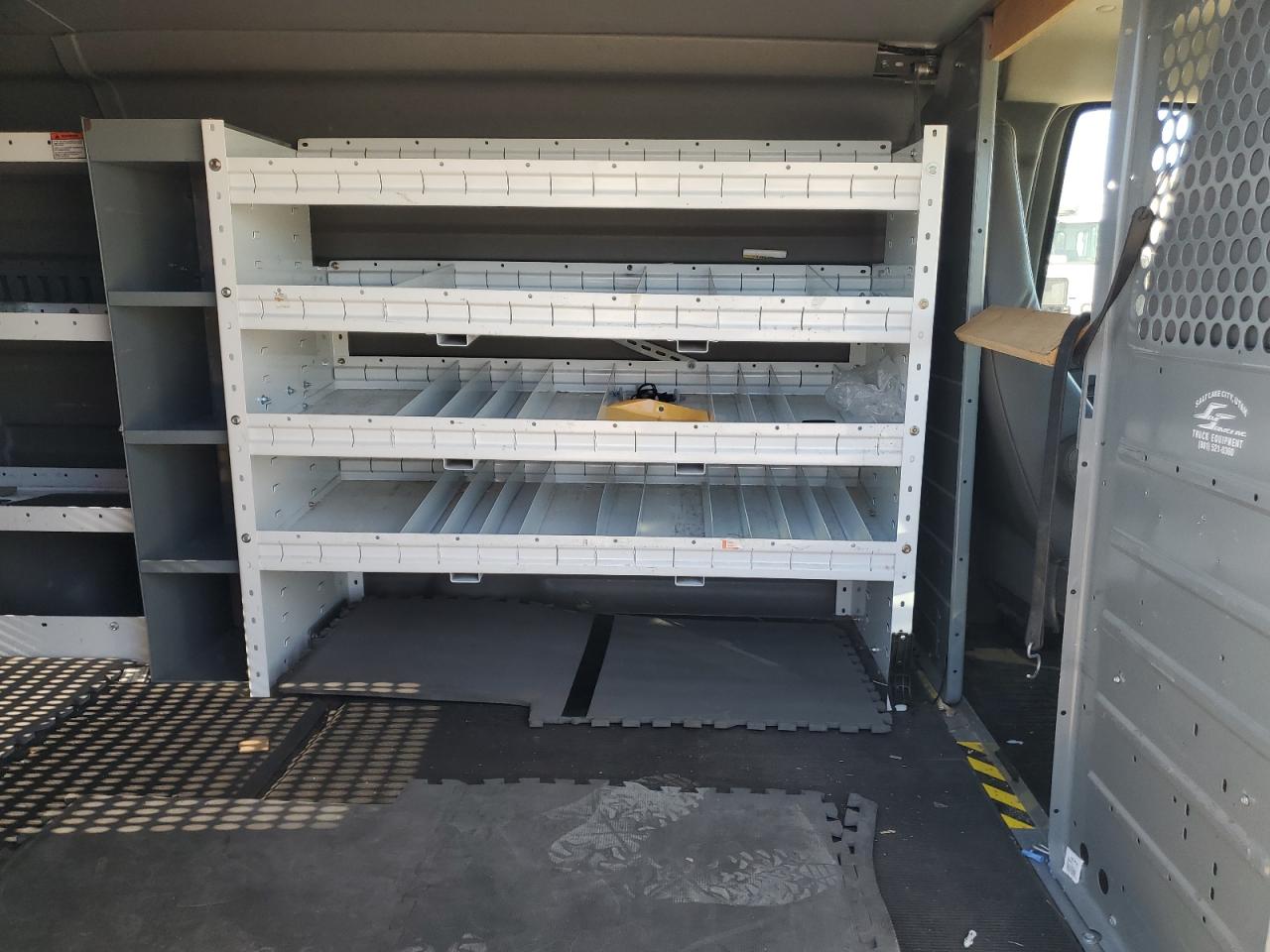 2013 Chevrolet Express G2500 VIN: 1GCWGGCG6D1122658 Lot: 81047535