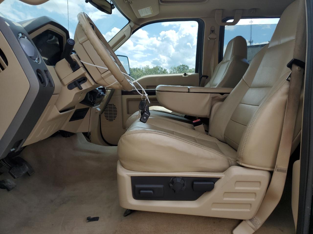 2010 Ford F250 Super Duty VIN: 1FTSW2BRXAEA61827 Lot: 70917935