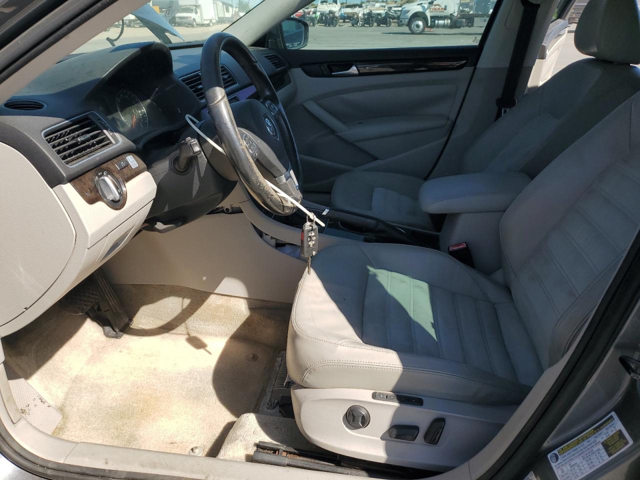 2014 Volkswagen Passat Sel VIN: 1VWCN7A35EC024541 Lot: 83767545