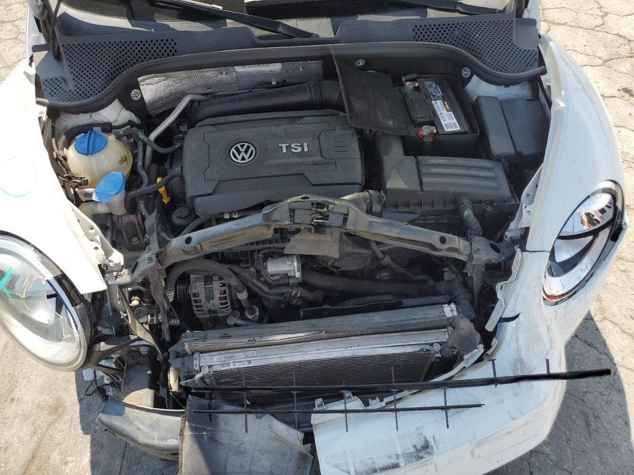 2015 Volkswagen Beetle 1.8T VIN: 3VWF17AT9FM626223 Lot: 80319985