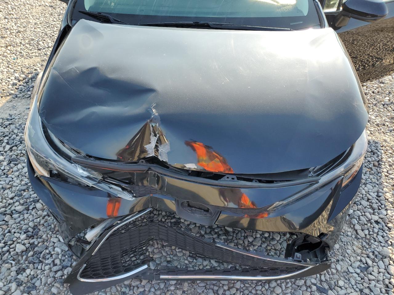 2020 Toyota Corolla Le VIN: 5YFEPRAE3LP068335 Lot: 81161225