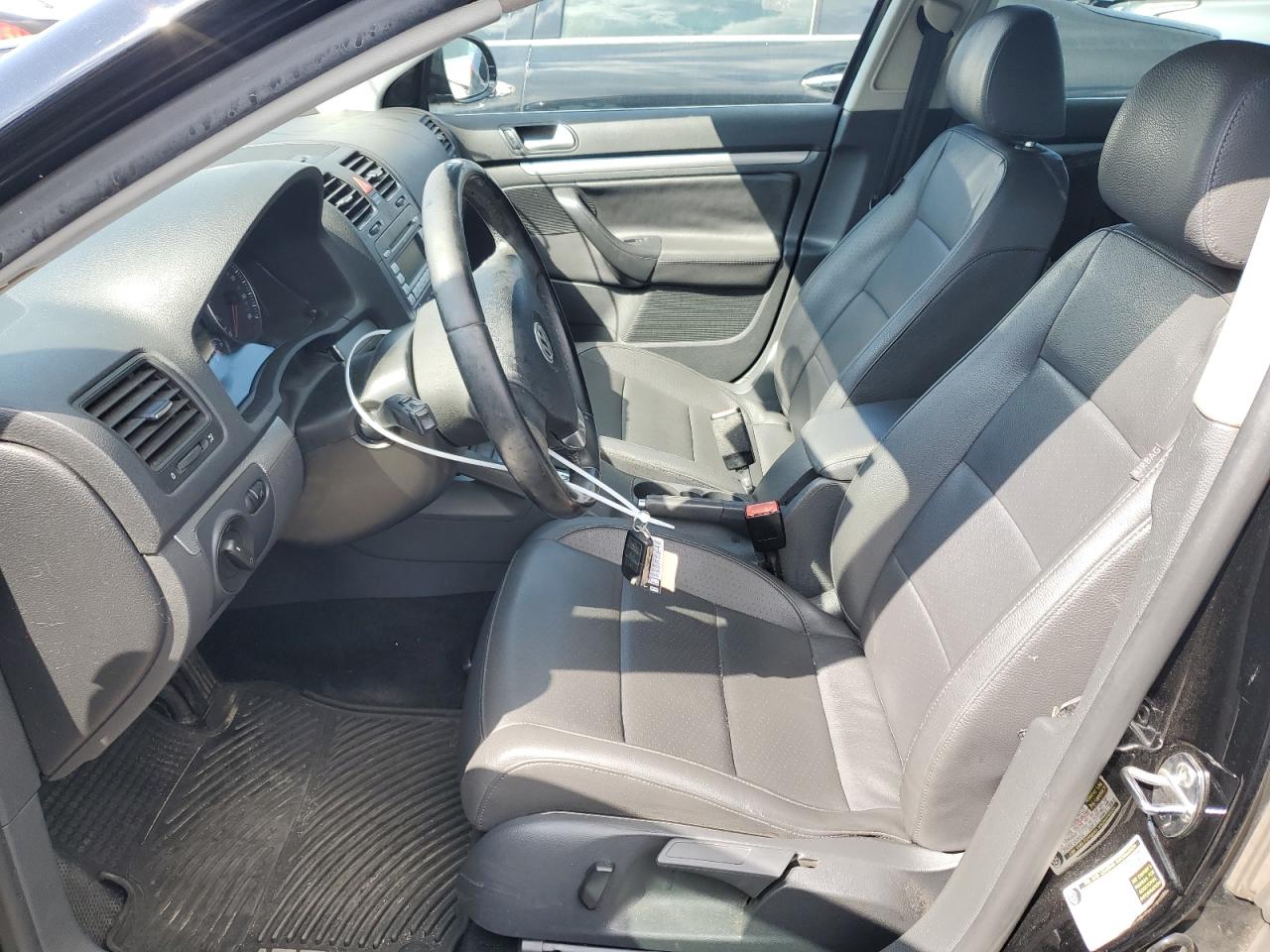 2008 Volkswagen Jetta Se VIN: 3VWRM71K28M175487 Lot: 83800825