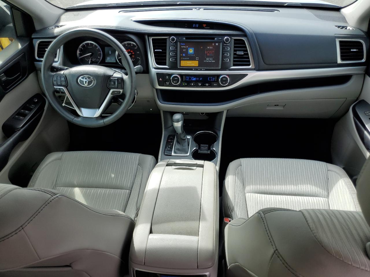 2016 Toyota Highlander Le VIN: 5TDZKRFH1GS171088 Lot: 81783825