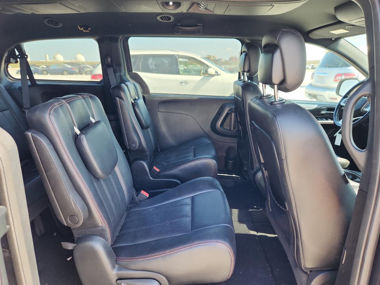 2014 Dodge Grand Caravan R/T VIN: 2C4RDGEG6ER431059 Lot: 81301235