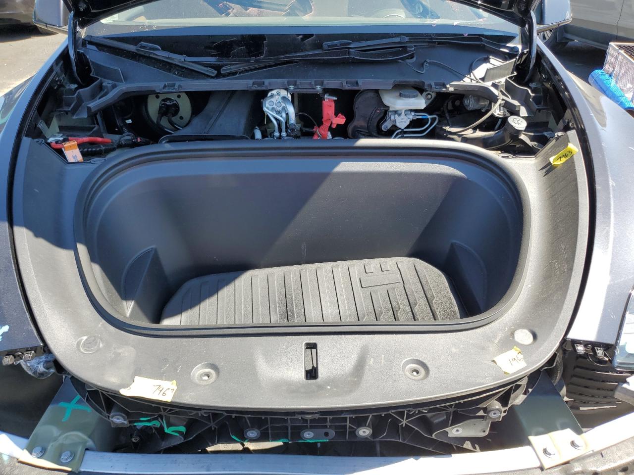 2024 Tesla Model Y VIN: 7SAYGDEEXRF080886 Lot: 72048545