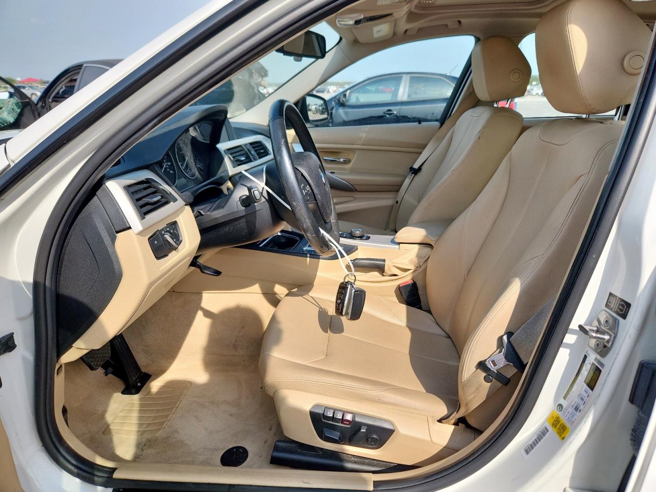 2015 BMW 320 I VIN: WBA3B1C56FK136437 Lot: 71505245