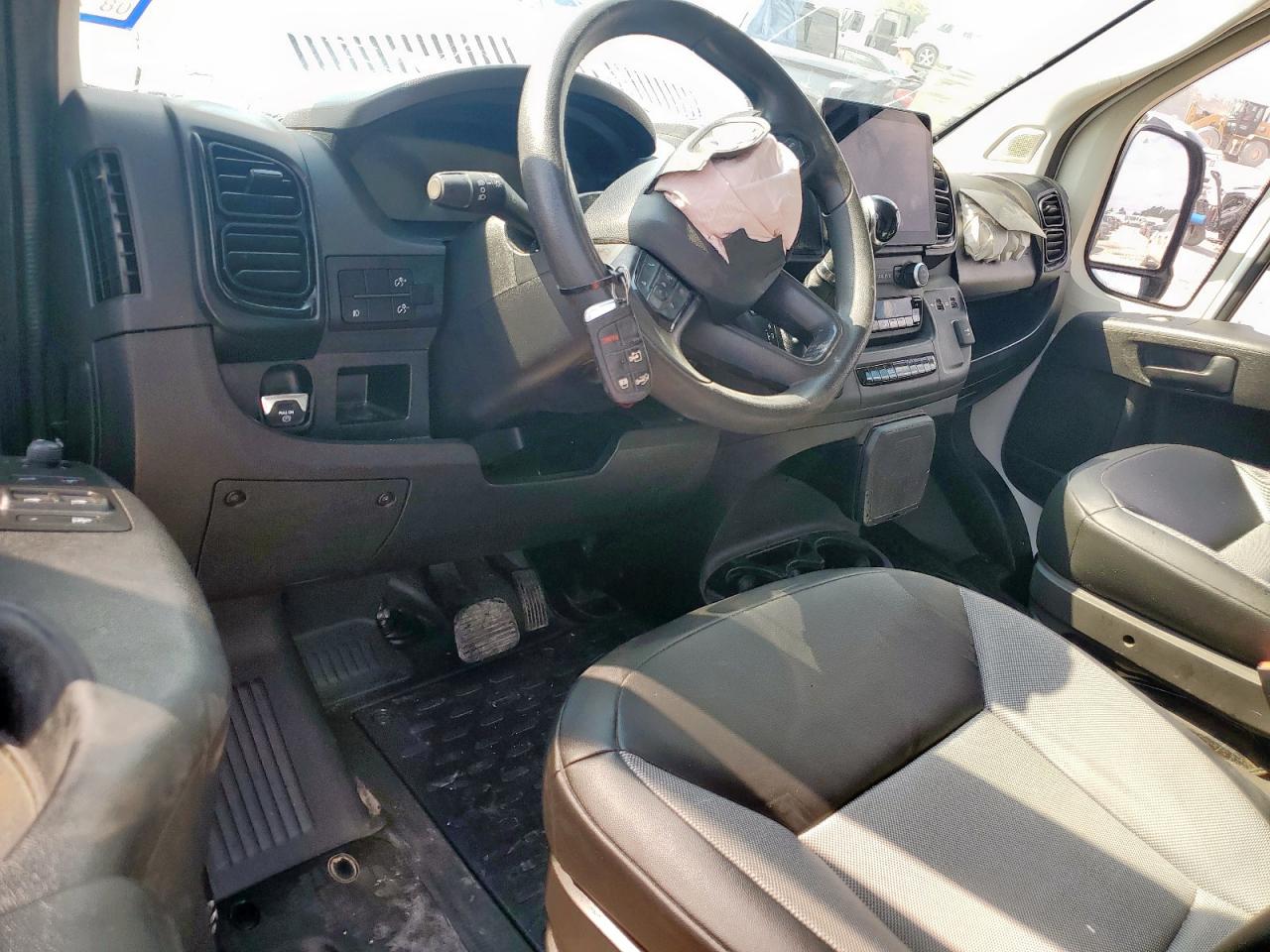 2022 Ram Promaster 2500 2500 High VIN: 3C6LRVCG8NE118537 Lot: 81641755