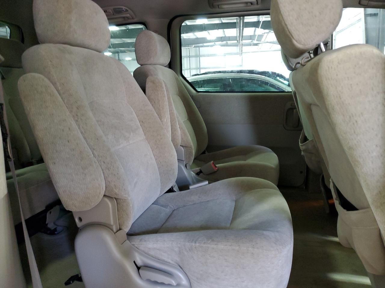 2005 Kia Sedona Ex VIN: KNDUP132656757280 Lot: 84048585