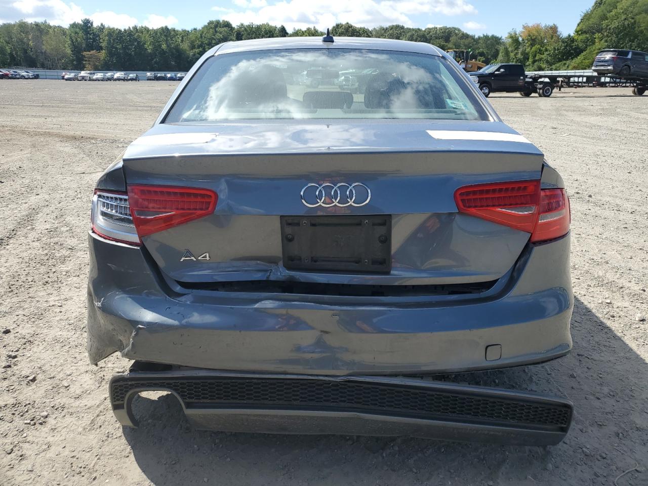 2015 Audi A4 Premium VIN: WAUAFAFL5FN034289 Lot: 71249905