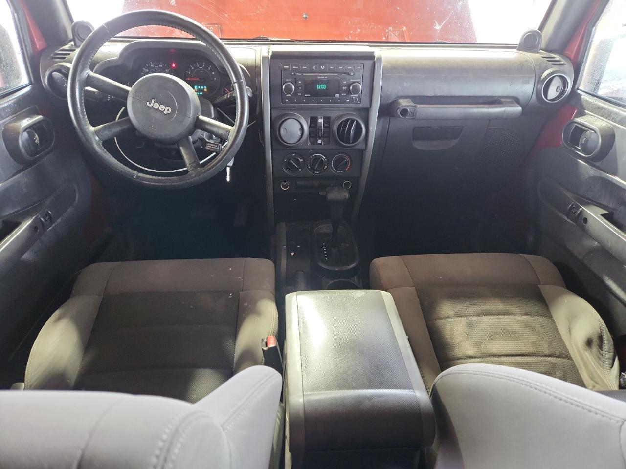 2008 Jeep Wrangler Unlimited X VIN: 1J4GB39128L565263 Lot: 71561055