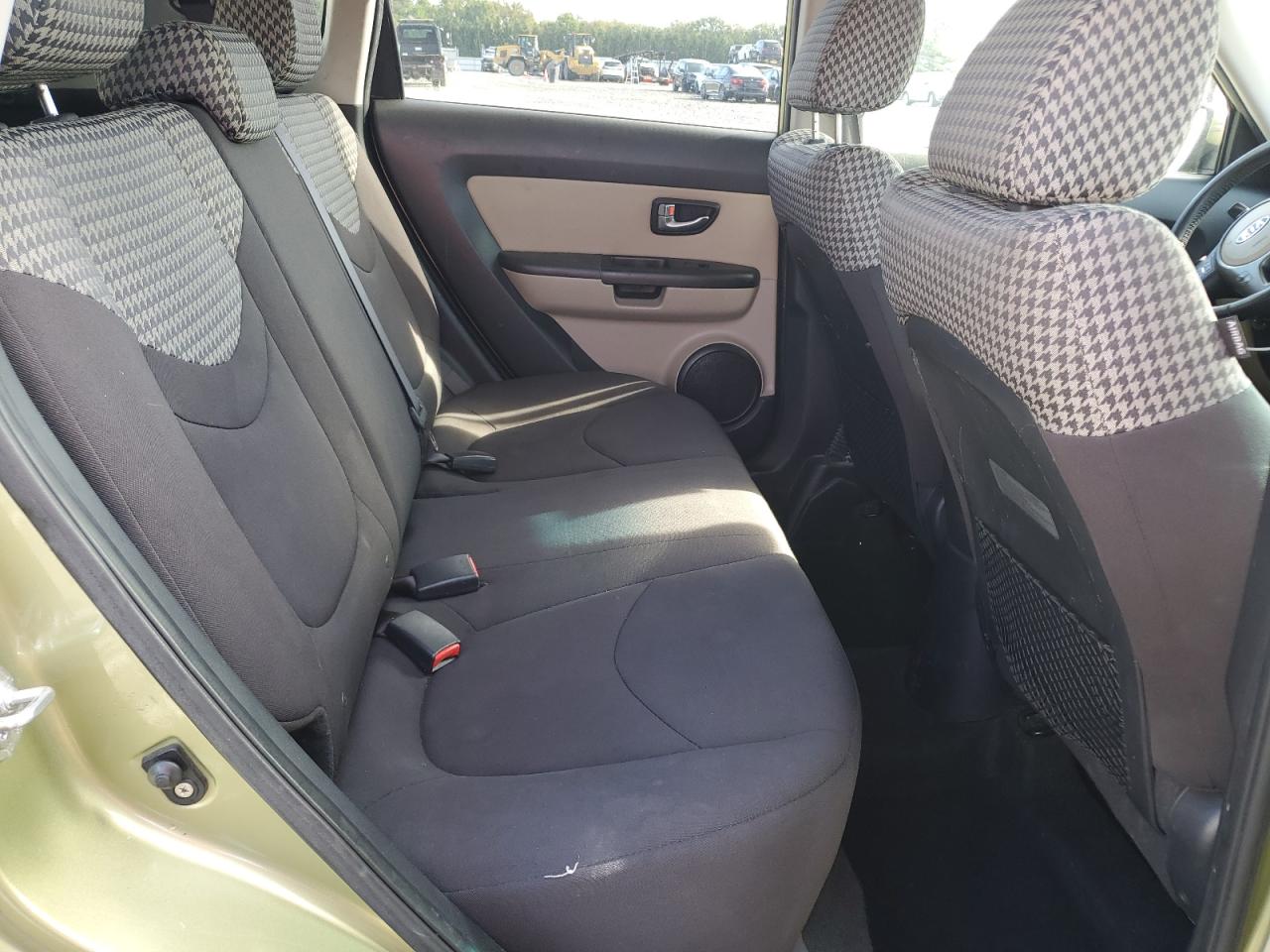 2012 Kia Soul + VIN: KNDJT2A6XC7427627 Lot: 84032145