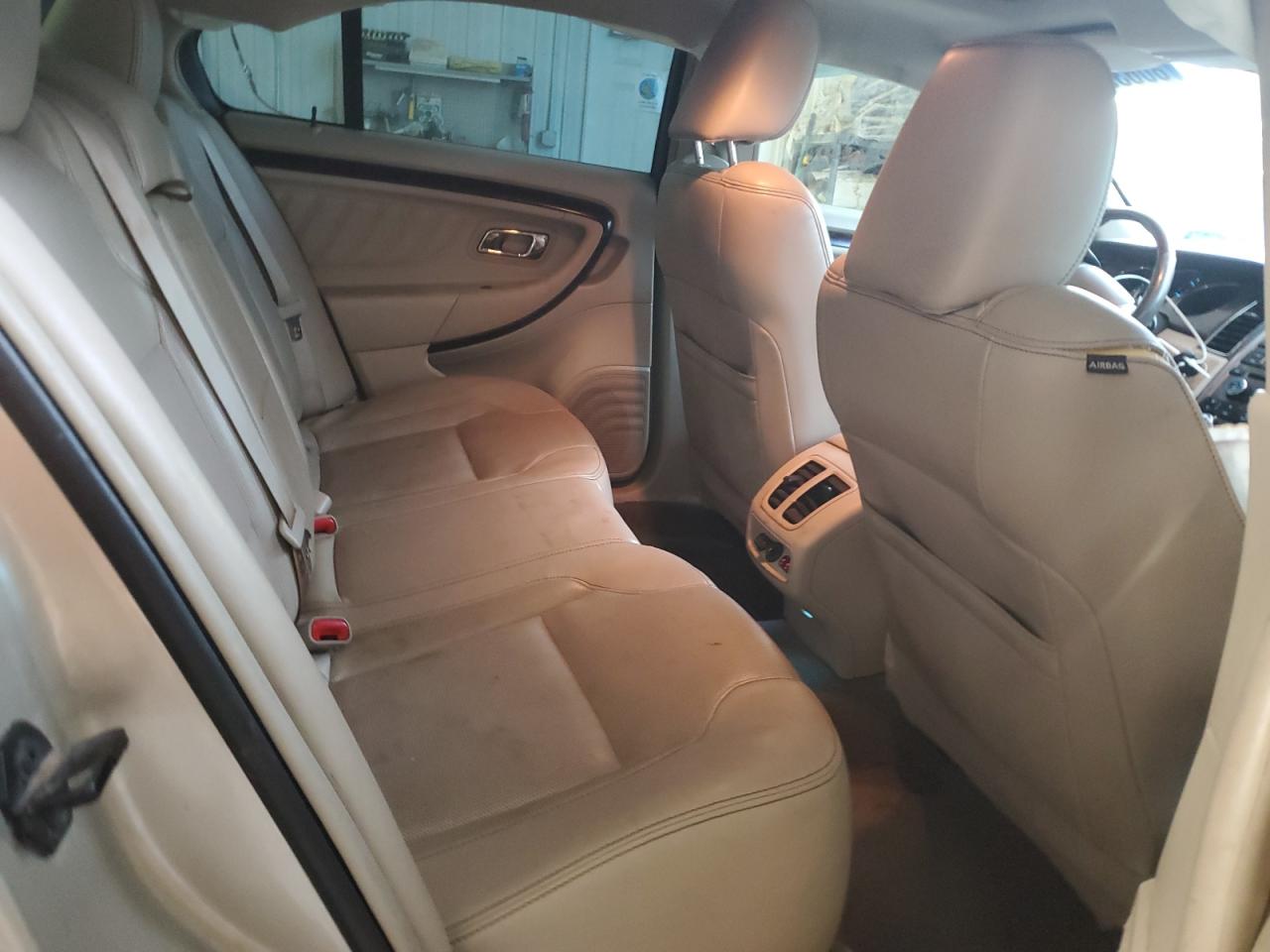 2010 Ford Taurus Limited VIN: 1FAHP2FW1AG137968 Lot: 80639735