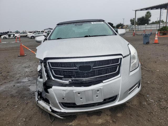  CADILLAC XTS 2016 Серебристый