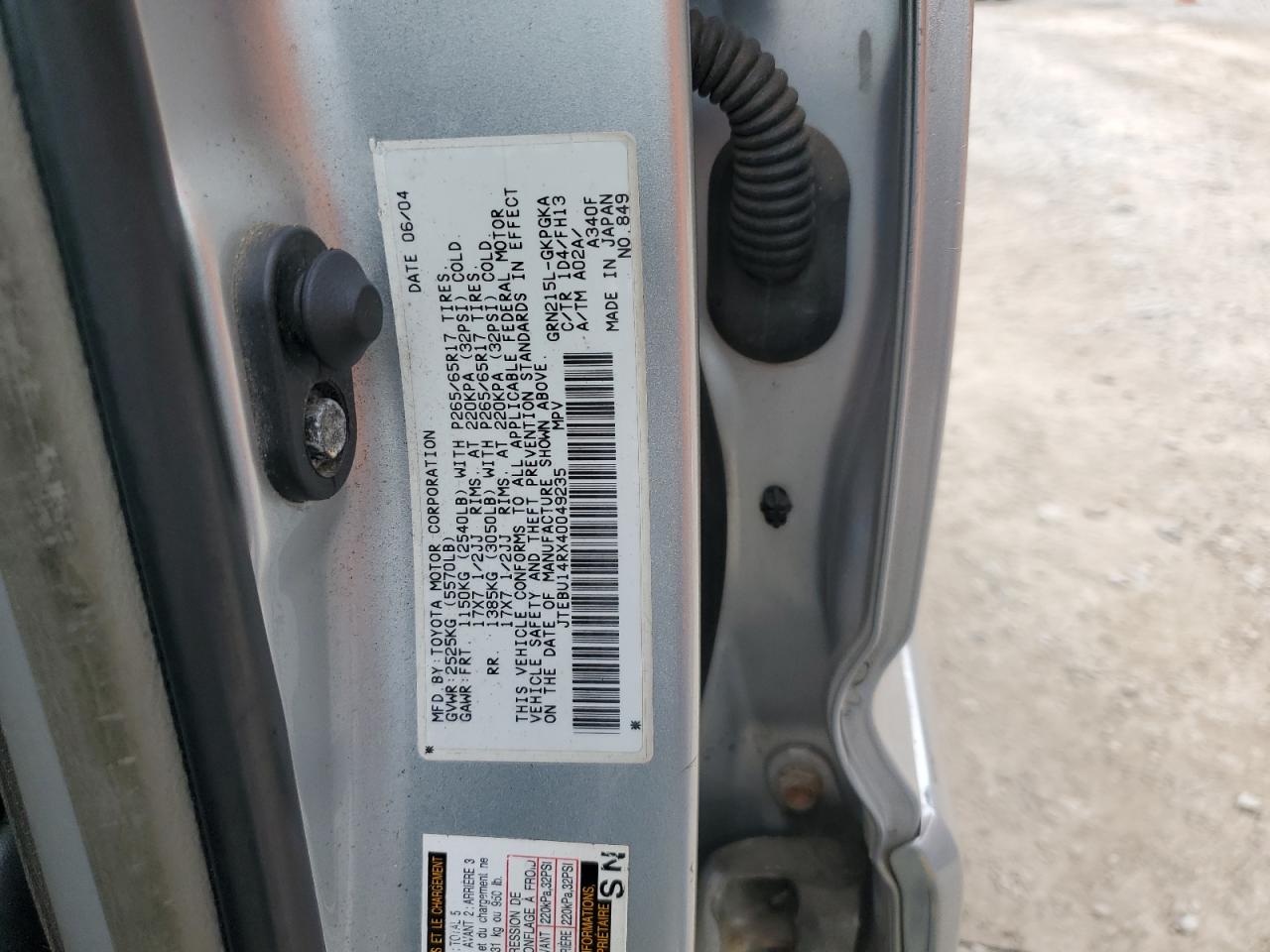 2004 Toyota 4Runner Sr5 VIN: JTEBU14RX40049235 Lot: 83823435
