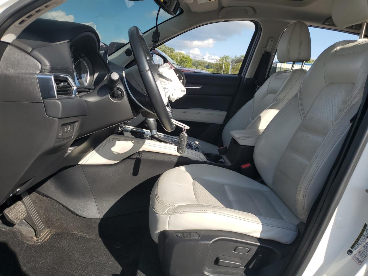 2018 Mazda Cx-5 Grand Touring VIN: JM3KFBDM8J1411052 Lot: 84227265