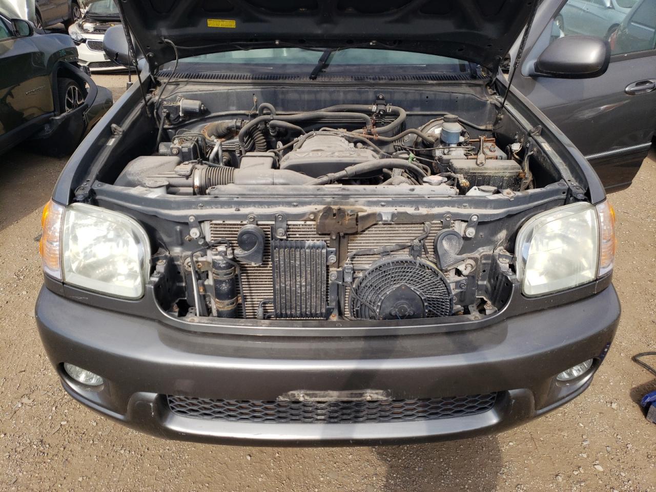 2004 Toyota Sequoia Limited VIN: 5TDBT48A24S220392 Lot: 71130915