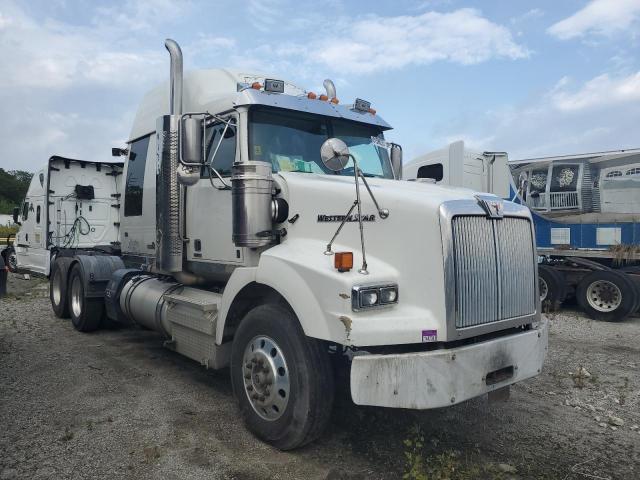 2016 Westenstar Convention - Semi Truck