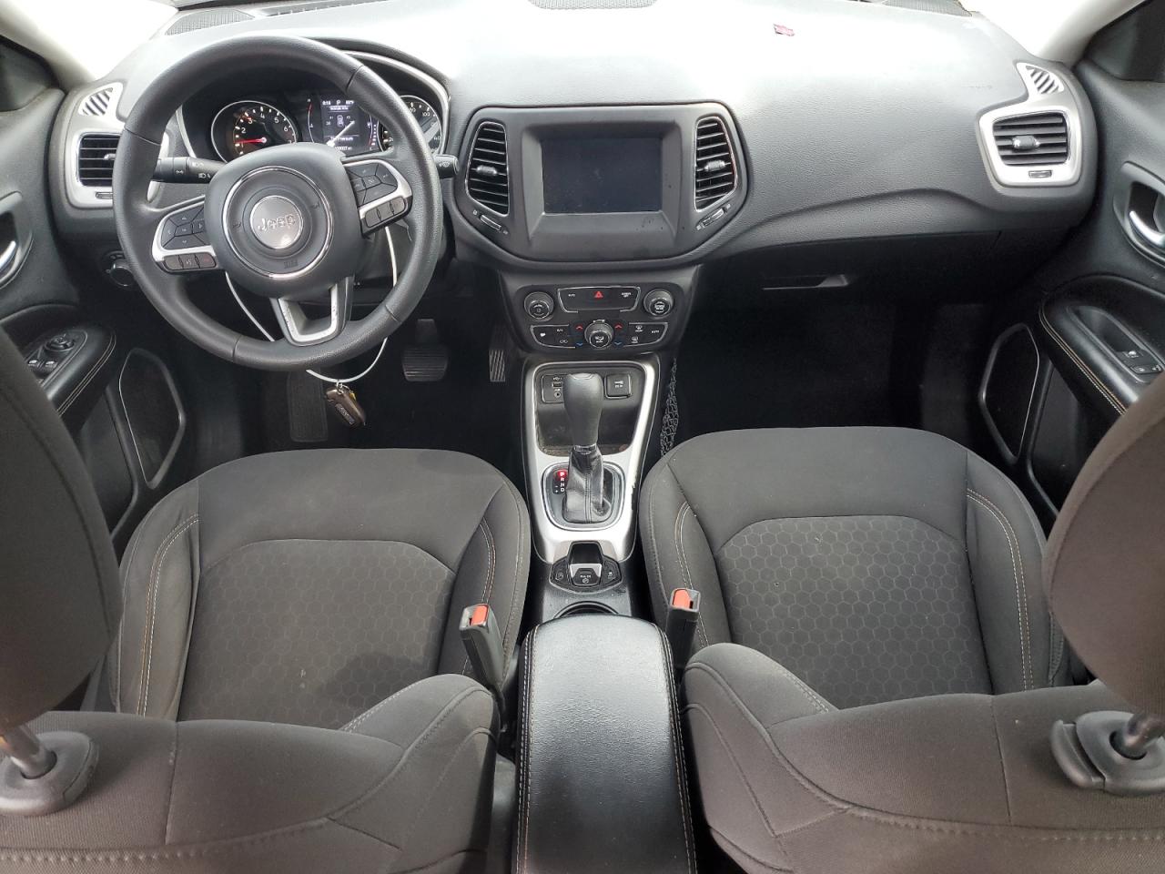 2019 Jeep Compass Sport VIN: 3C4NJCAB9KT727096 Lot: 82026785