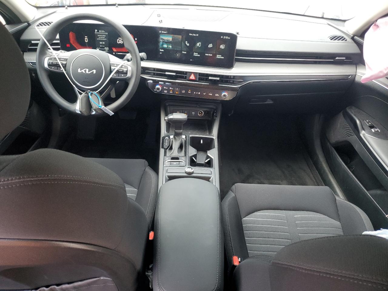 2025 Kia K5 Lxs VIN: KNAG24J73S5294413 Lot: 81575955