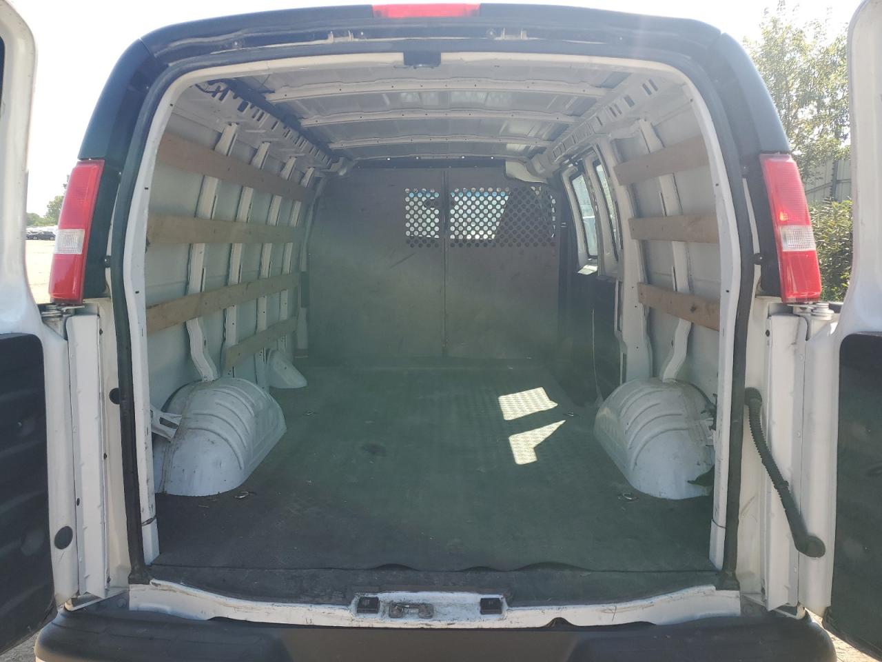 2020 GMC Savana G2500 VIN: 1GTW7AFG8L1184991 Lot: 71905485