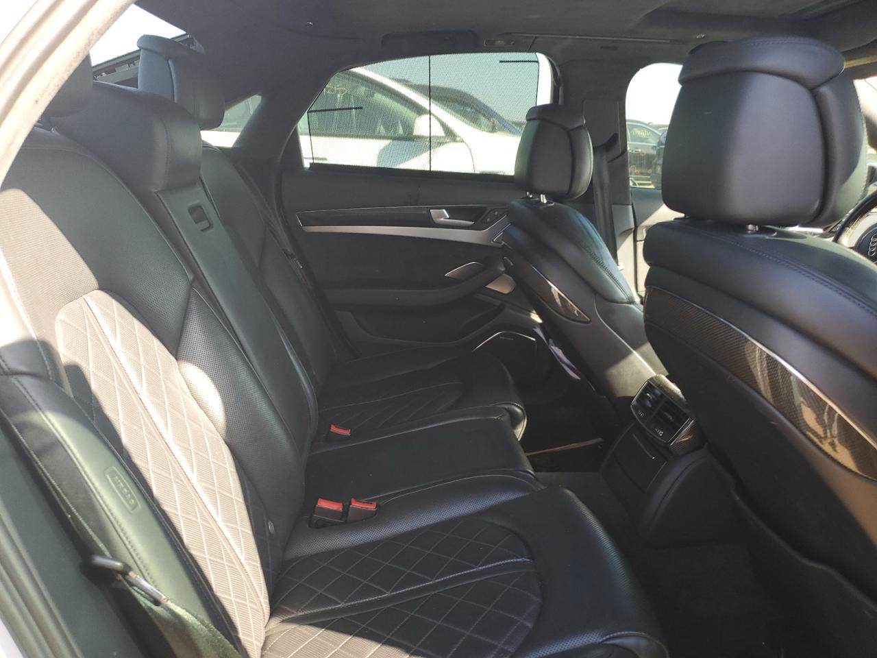 2014 Audi S8 Quattro VIN: WAUD2AFD4EN008329 Lot: 82051595