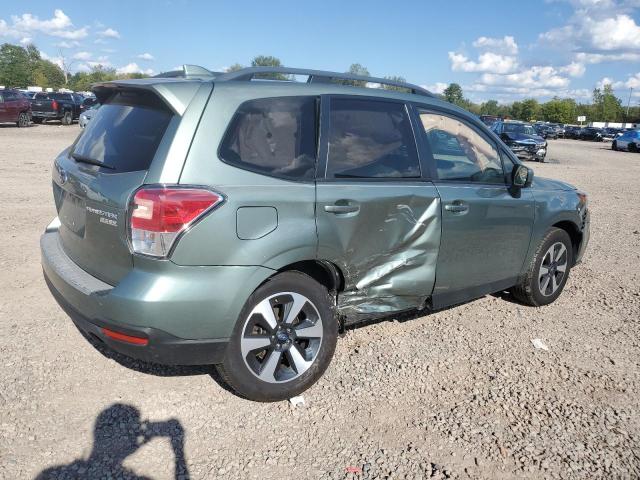  SUBARU FORESTER 2017 Zielony