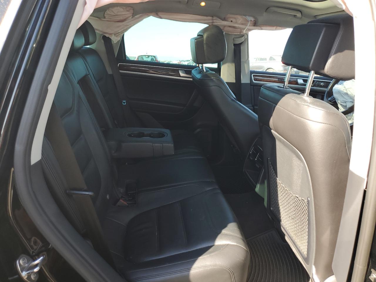 2014 Volkswagen Touareg V6 VIN: WVGEF9BP3ED007913 Lot: 83877985