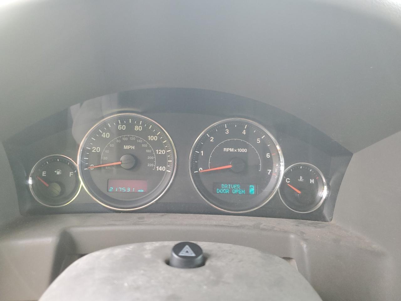 2007 Jeep Commander VIN: 1J8HG48P97C690954 Lot: 70815715