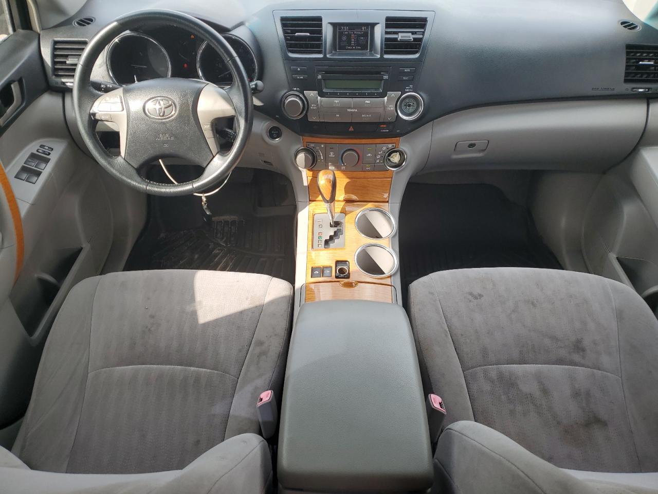 2008 Toyota Highlander Hybrid VIN: JTEEW41A882001783 Lot: 81827035