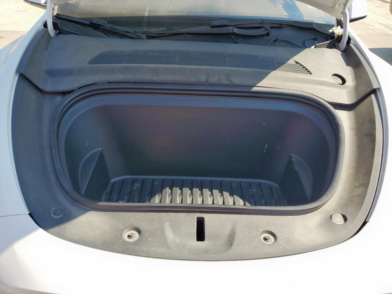 2021 Tesla Model Y VIN: 5YJYGDEEXMF228606 Lot: 81235905