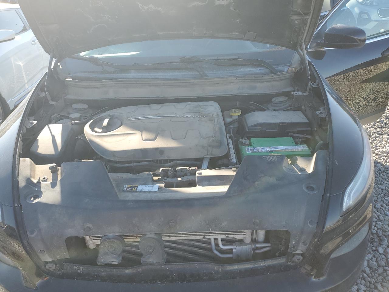 2018 Jeep Cherokee Latitude VIN: 1C4PJMCX2JD534347 Lot: 80913675