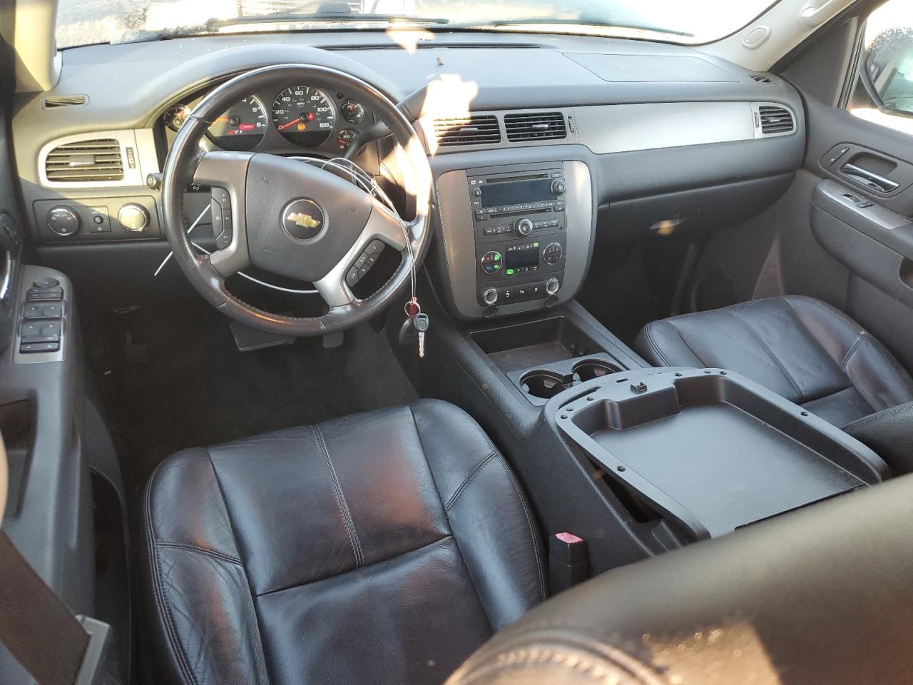 2011 Chevrolet Suburban K1500 Lt VIN: 1GNSKJE33BR395289 Lot: 71931345