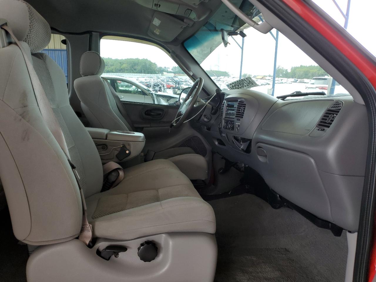 2002 Ford F150 VIN: 1FTRX18L42NB69080 Lot: 84298955