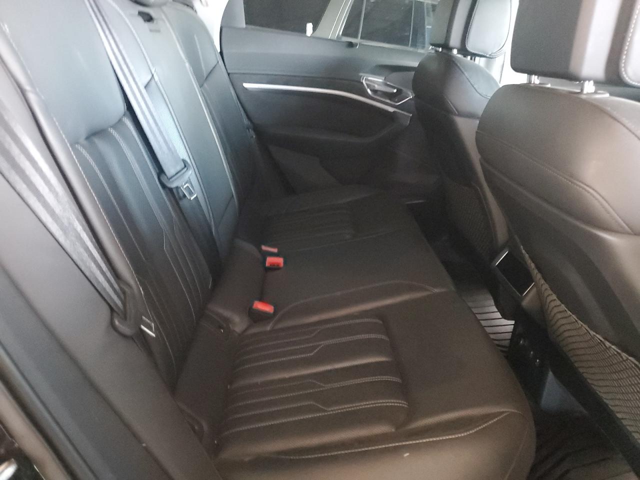 2019 Audi E-Tron Prestige VIN: WA1VAAGE5KB016514 Lot: 84053535