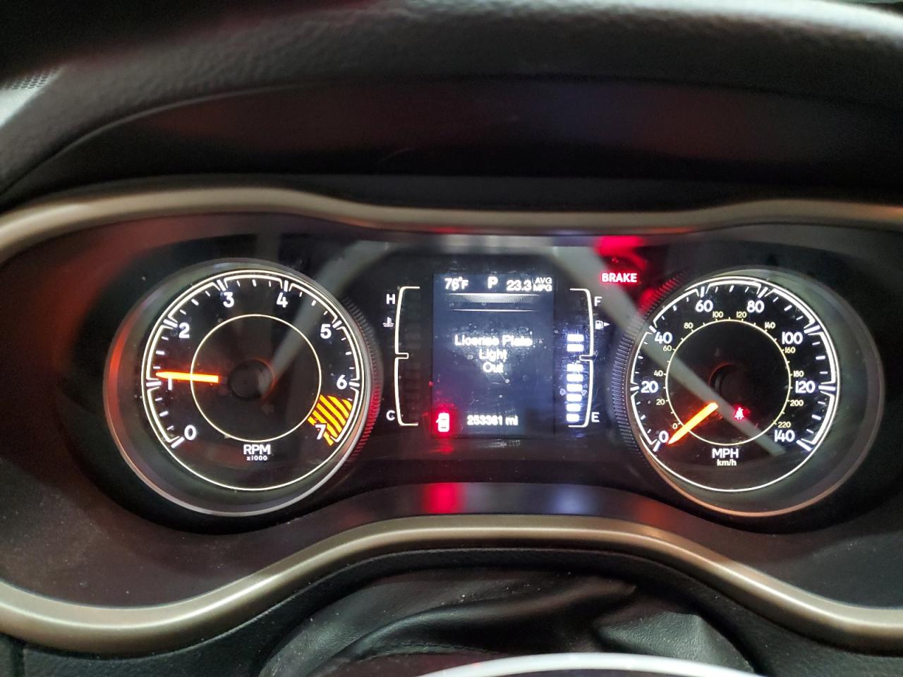 2015 Jeep Cherokee Sport VIN: 1C4PJLAB1FW585013 Lot: 81069065