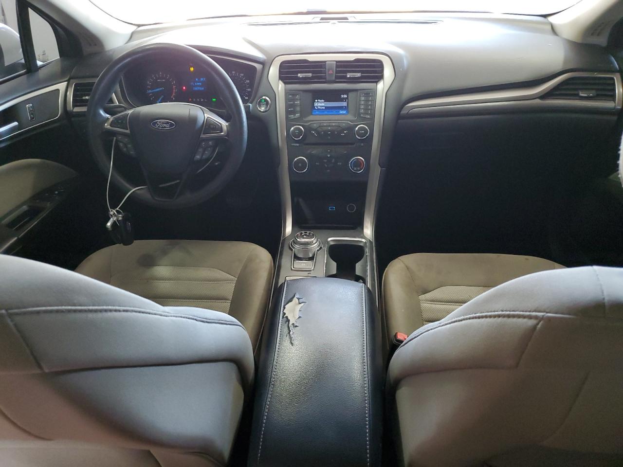 2017 Ford Fusion S VIN: 3FA6P0G78HR117108 Lot: 81601645