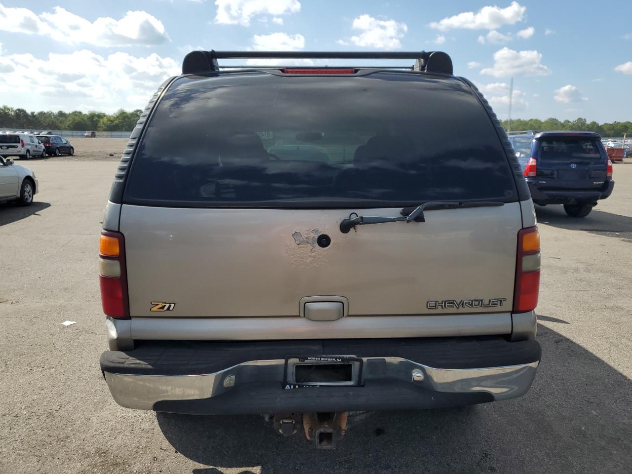 2003 Chevrolet Tahoe K1500 VIN: 1GNEK13ZX3R223136 Lot: 81438505