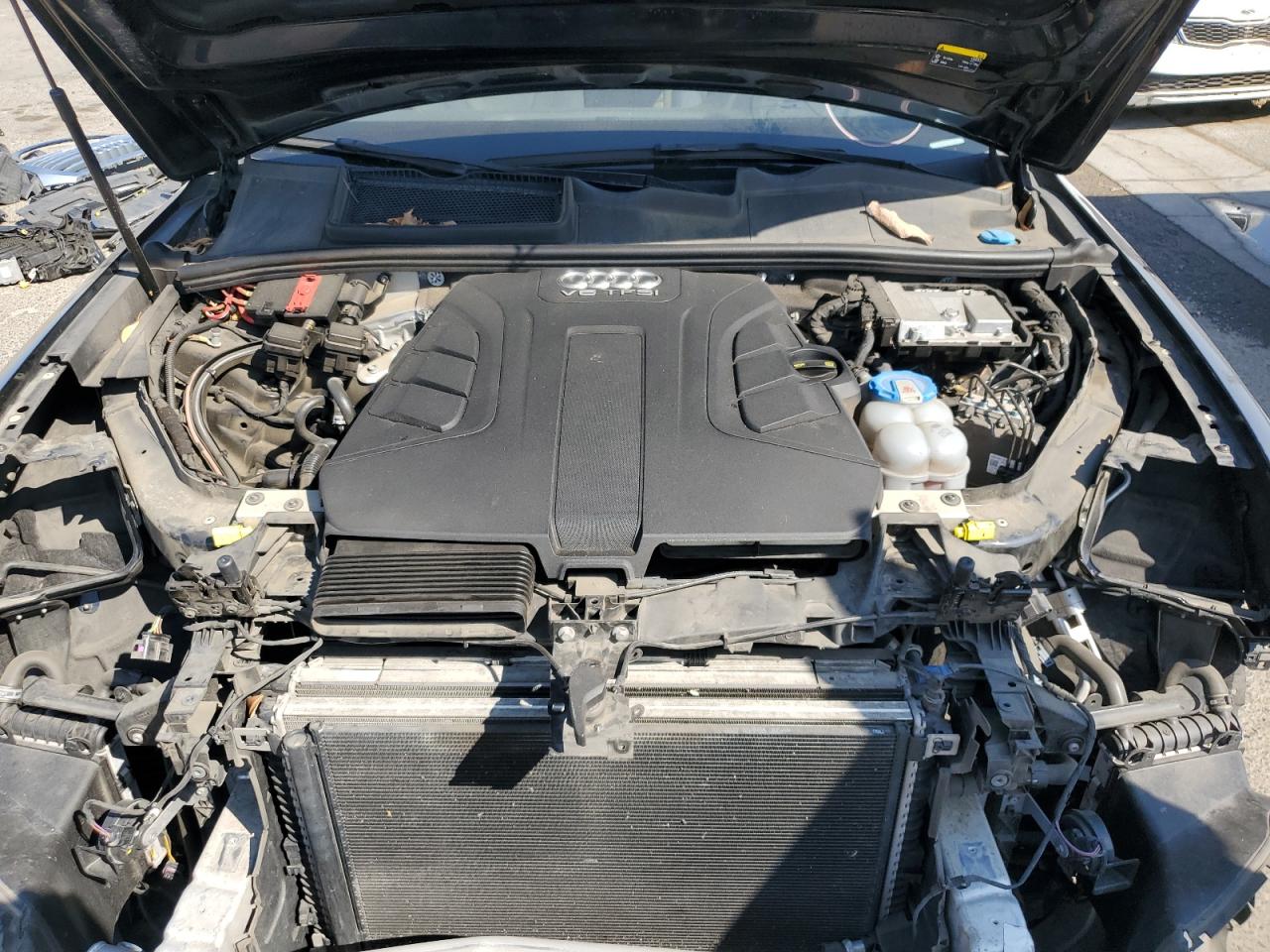 2017 Audi Q7 Premium Plus VIN: WA1LAAF7XHD028827 Lot: 80782035