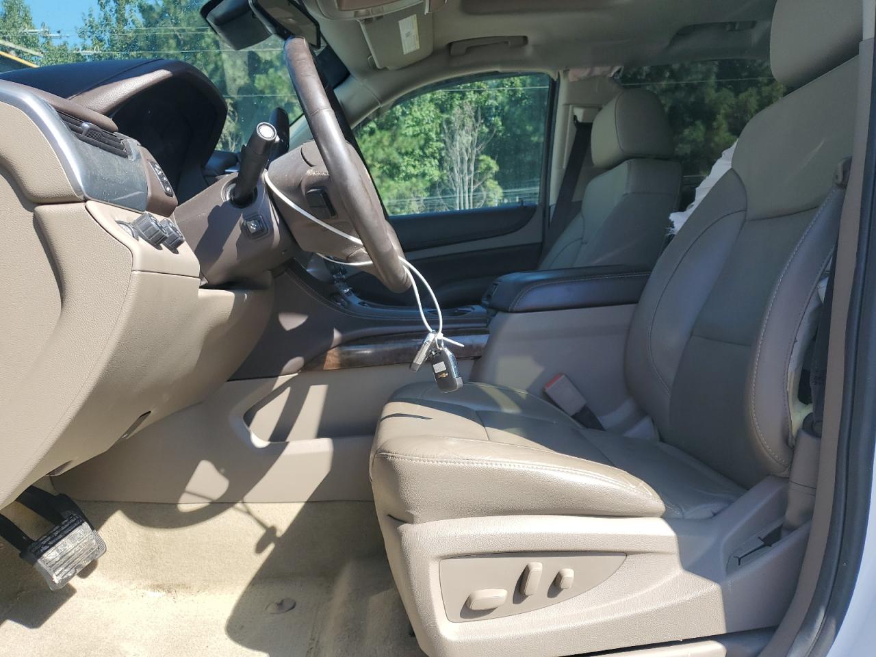 2017 Chevrolet Suburban K1500 Lt VIN: 1GNSKHKC6HR224591 Lot: 81388365