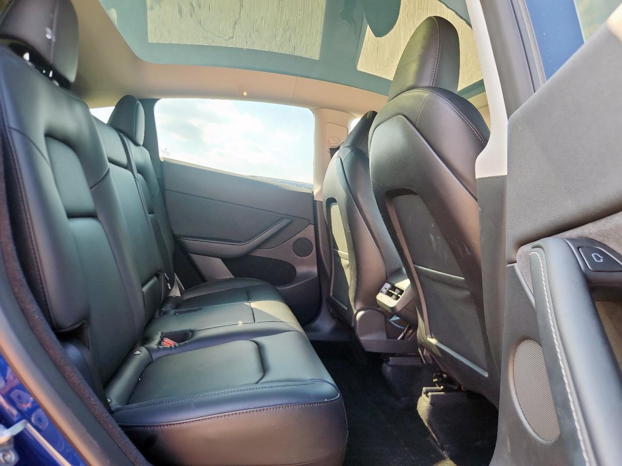 2023 Tesla Model Y VIN: 7SAYGDEE1PA088353 Lot: 84244875