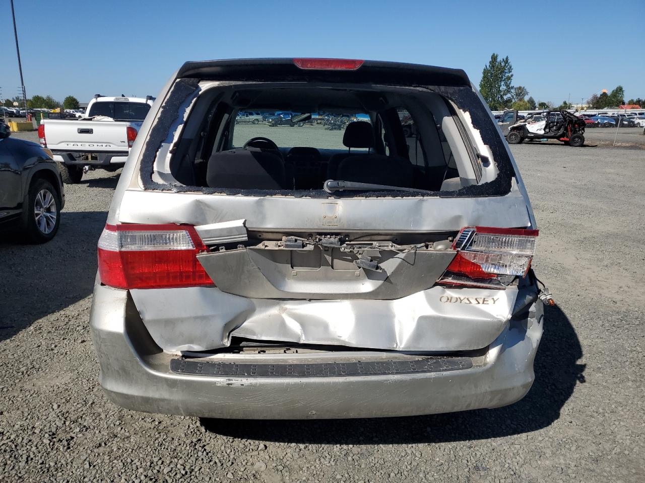 2005 Honda Odyssey Lx VIN: 5FNRL382X5B093611 Lot: 72099085