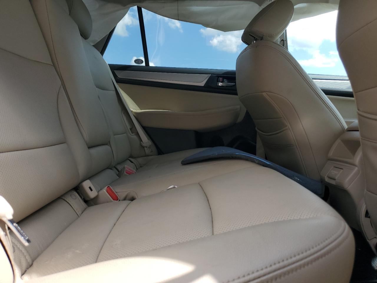2018 Subaru Outback 2.5I Premium VIN: 4S4BSAHC0J3369394 Lot: 71627615