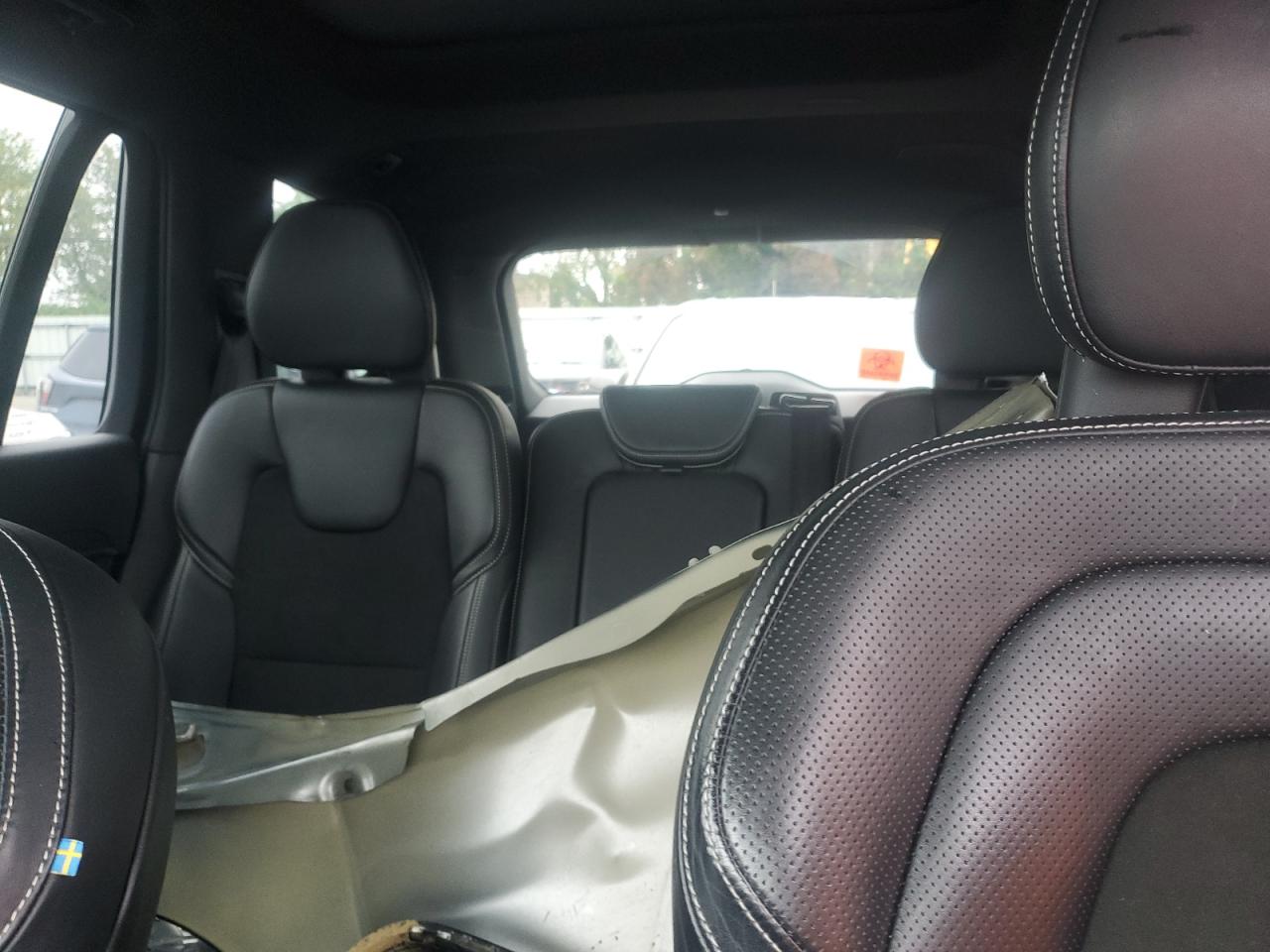 2018 Volvo Xc90 T5 VIN: YV4102XM8J1323472 Lot: 81754095