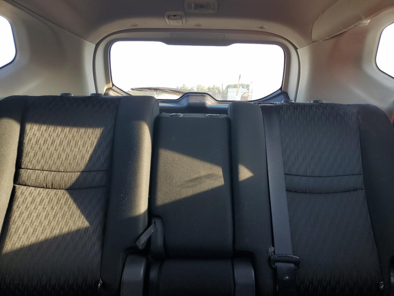 2017 Nissan Rogue S VIN: KNMAT2MT5HP500685 Lot: 81795055