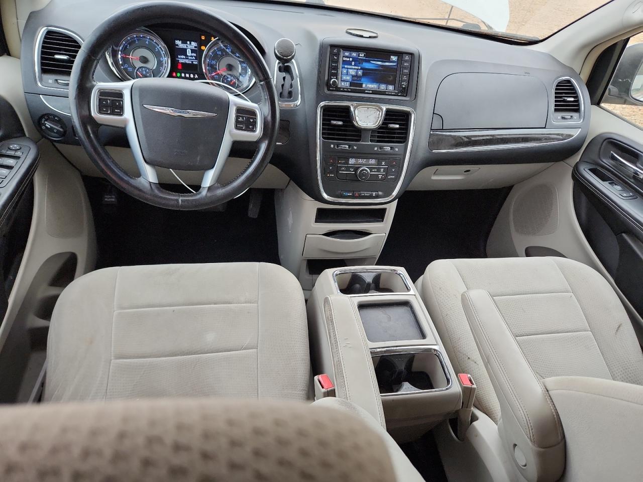 2011 Chrysler Town & Country Touring VIN: 2A4RR5DG8BR704886 Lot: 81671565