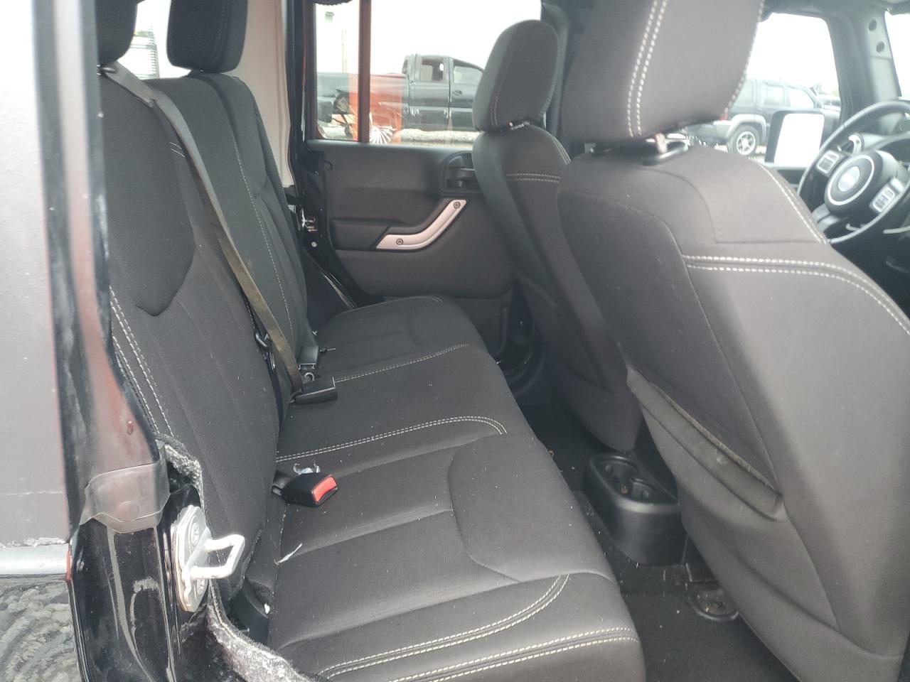 2014 Jeep Wrangler Unlimited Sahara VIN: 1C4BJWEG2EL142631 Lot: 84169635