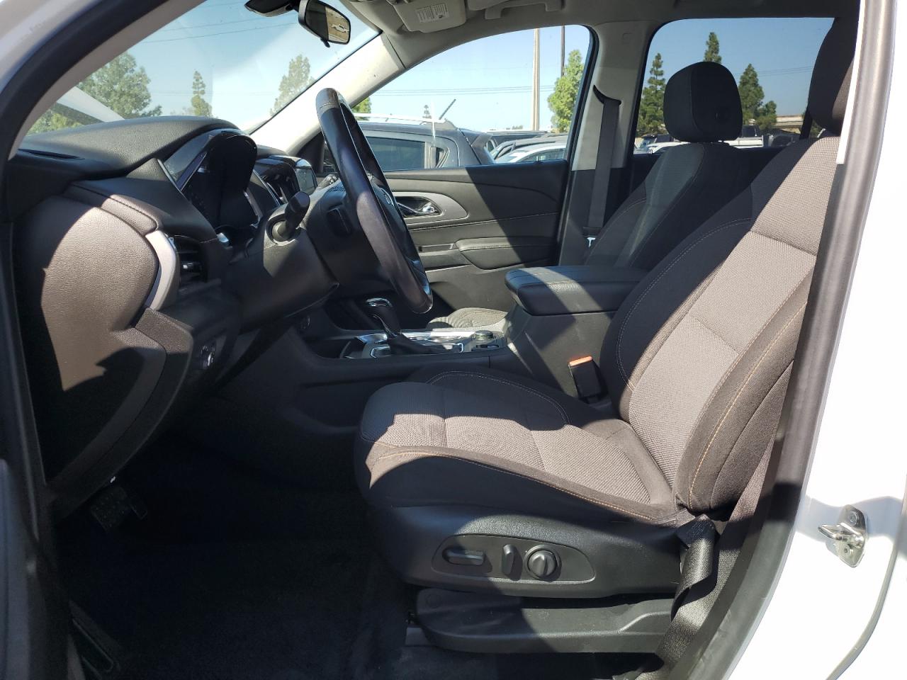 2019 Chevrolet Traverse Lt VIN: 1GNERGKW9KJ283492 Lot: 82122625