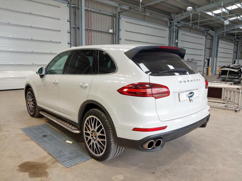 2016 PORSCHE CAYENNE 