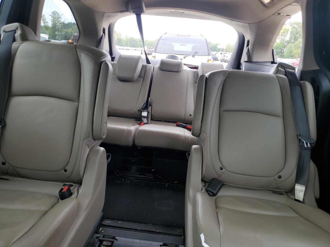 2018 Honda Odyssey Touring VIN: 5FNRL6H80JB048158 Lot: 84539105