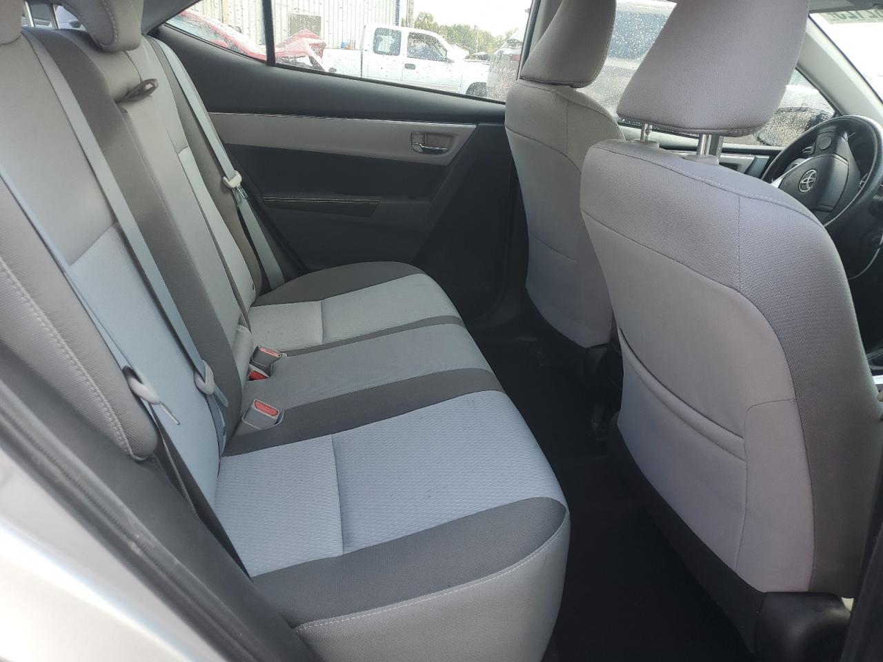 2017 Toyota Corolla L VIN: 2T1BURHE2HC811737 Lot: 80182125